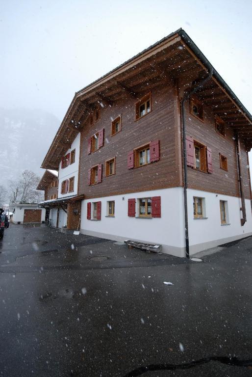 Haus Klopfenstein Apartman Kandersteg Kültér fotó